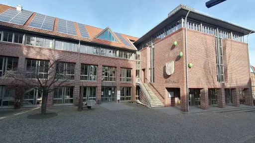 Rathaus Gehrden mit B&uuml;rgersaal