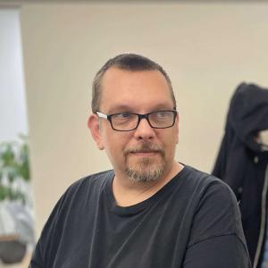 Portrait des stellvertretenden Vorsitzenden Frederik Granna